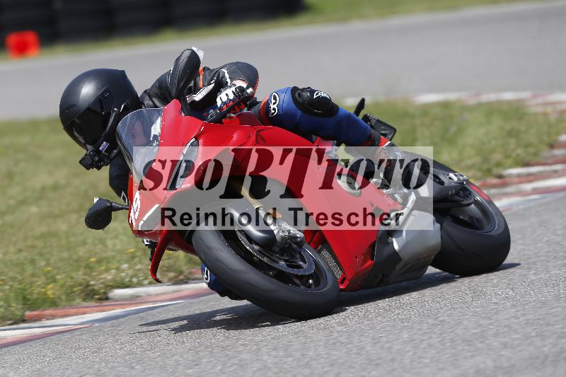/27 12.06.2025 Ducati Schweiz Trackday Warmup  ADR/blau-bleu/19